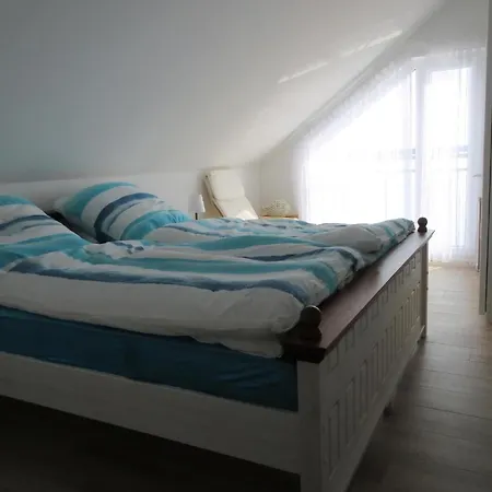 Holiday home Seehaus Arielle Mit Wassergrundstueck Mucheln