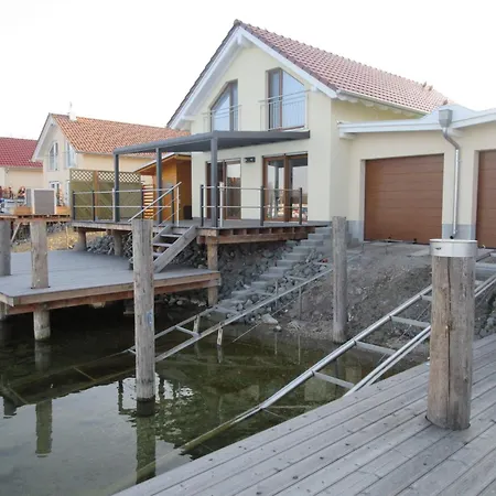 Holiday home Seehaus Arielle Mit Wassergrundstueck *
